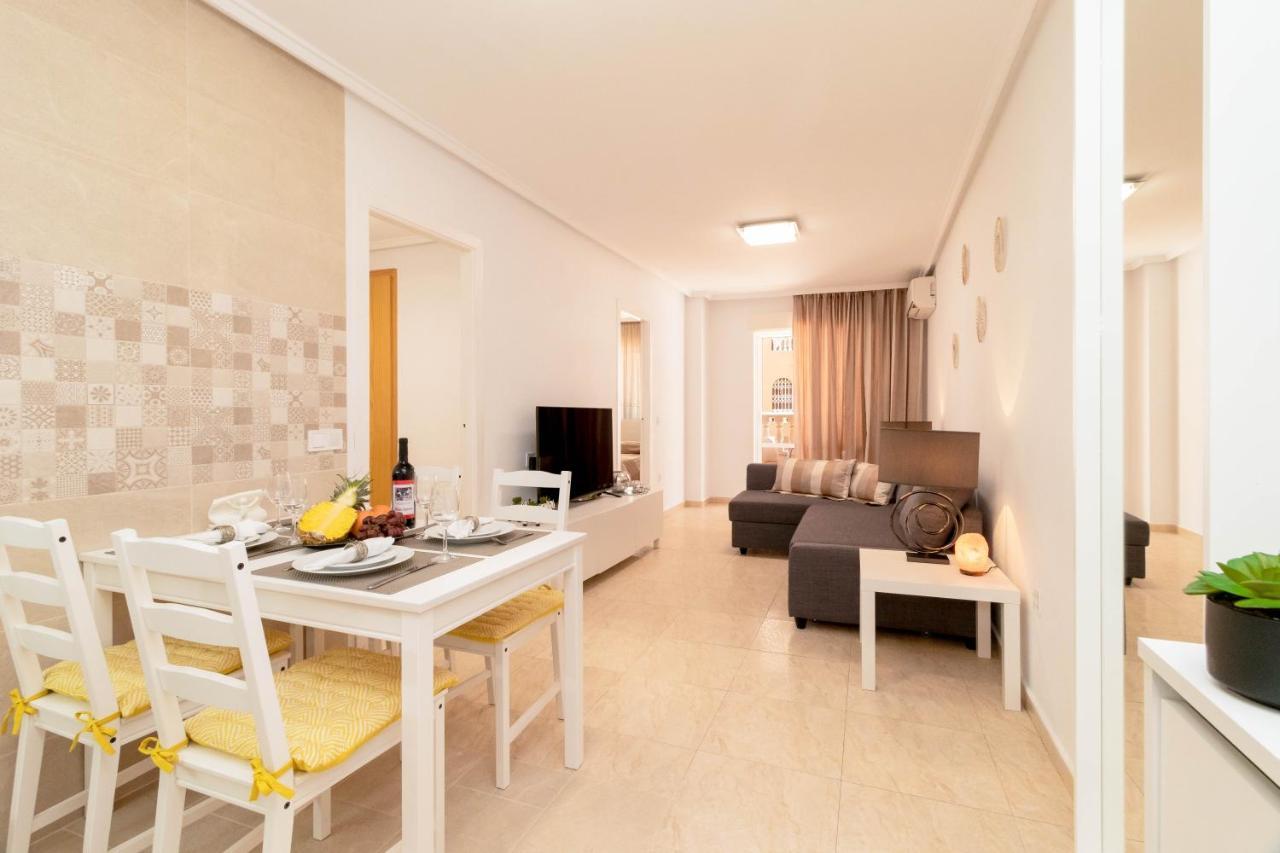 Apartamento Asta Apartment Torrevieja Luaran gambar