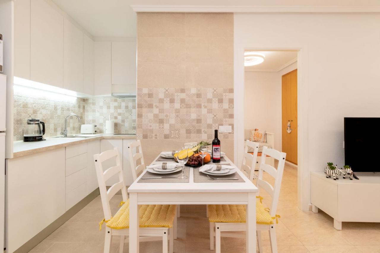 Apartamento Asta Apartment Torrevieja Luaran gambar
