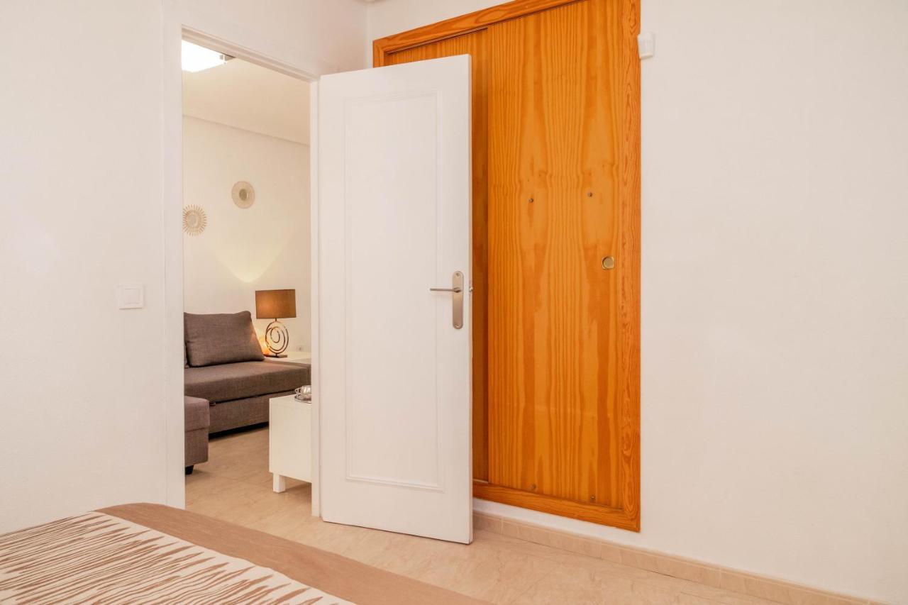 Apartamento Asta Apartment Torrevieja Luaran gambar