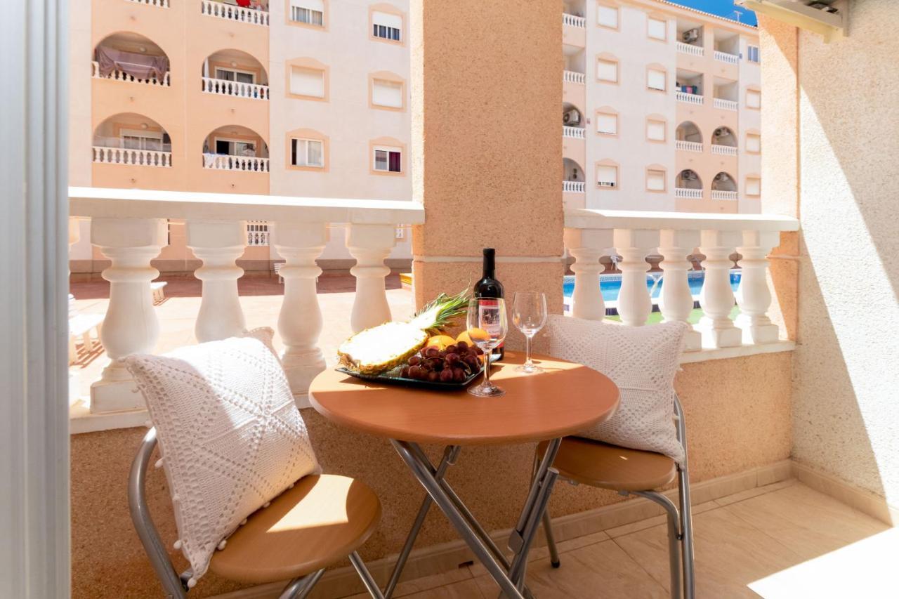 Apartamento Asta Apartment Torrevieja Luaran gambar